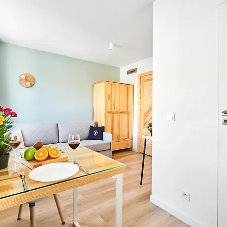 Lägenhet Apartamenty Od Rentilopl